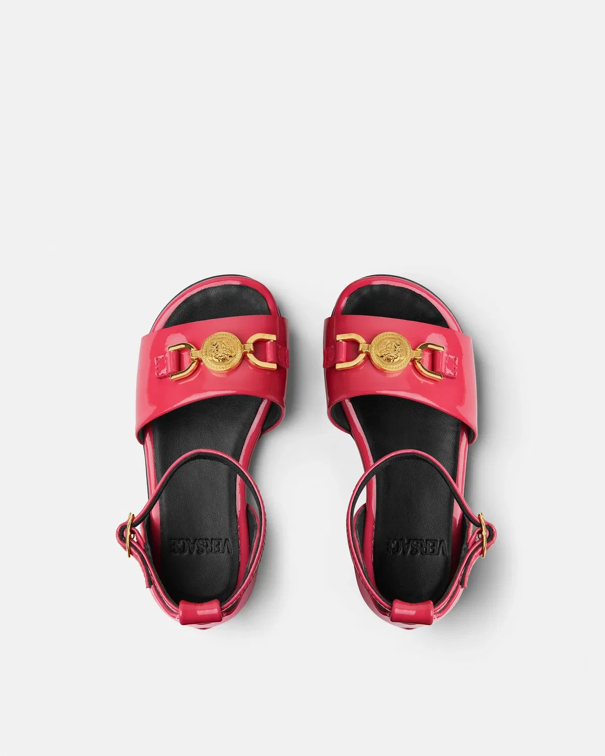 Детские лакированные сандалии Medusa '95 VERSACE, розовый — фото 3