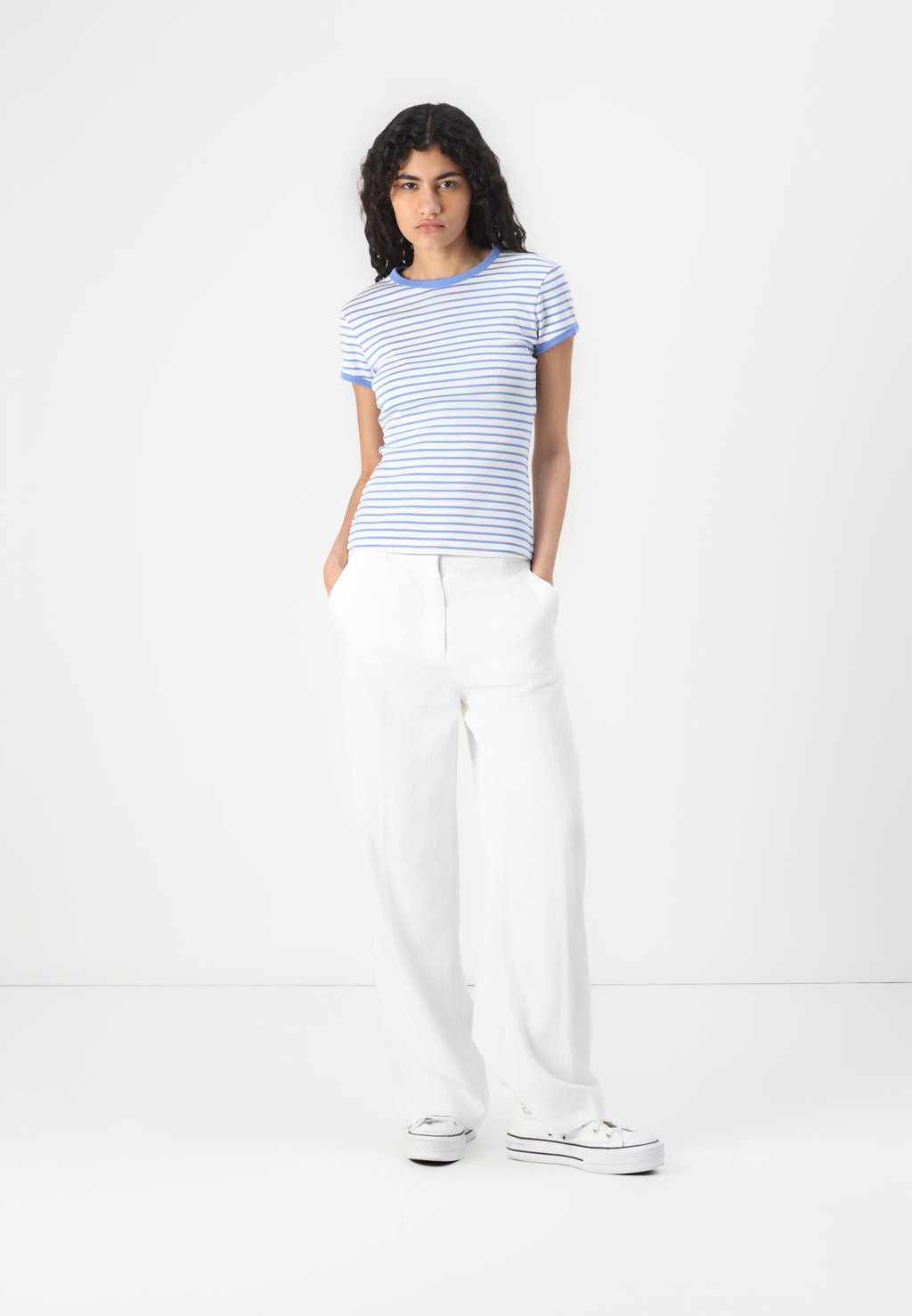 

Брюки SLOANE Abercrombie & Fitch, белый