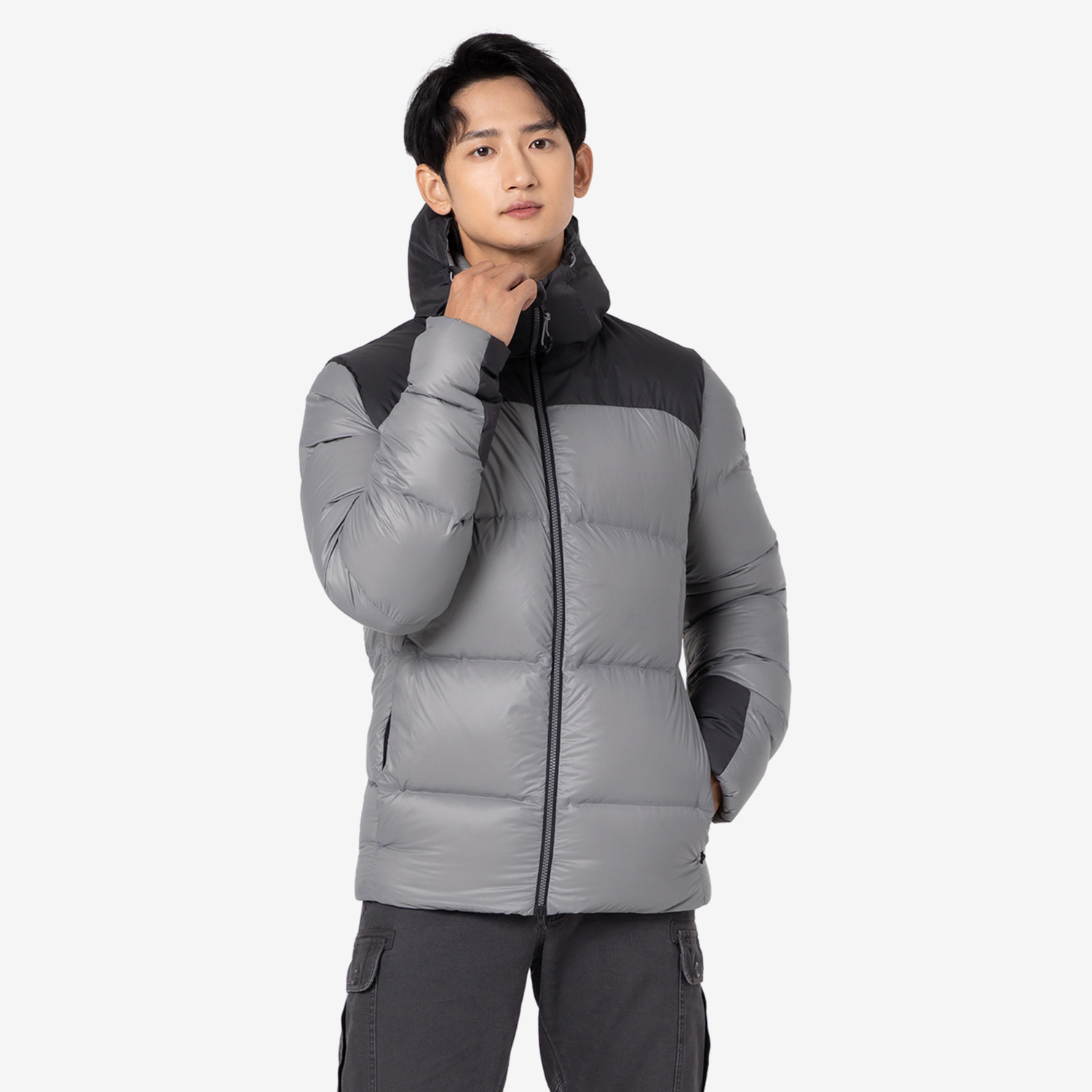 

Мужская горная трекинговая пуховая утеплённая куртка Forclaz TREK 900