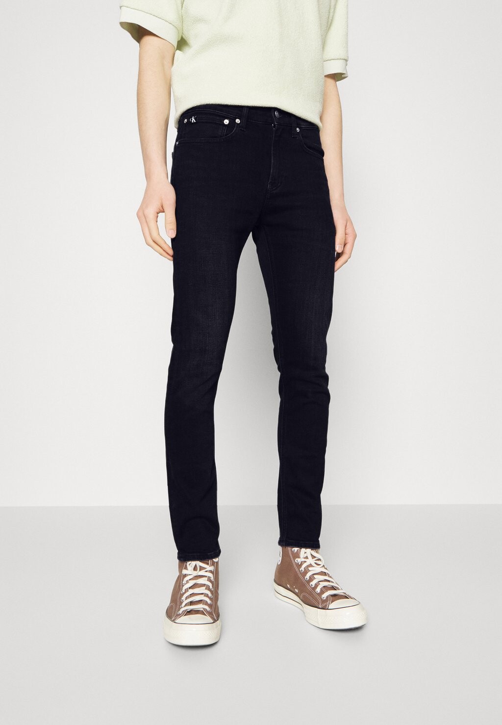 

Джинсы скинни Calvin Klein Jeans SKINNY, цвет Denim Dark