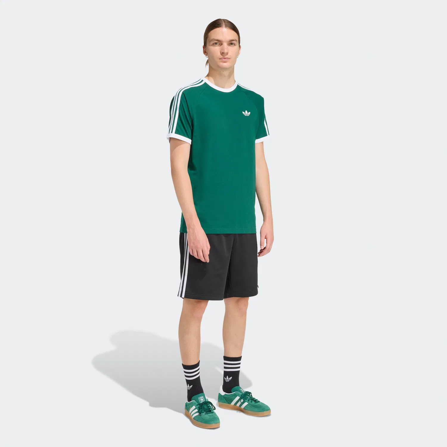 Мужская футболка с 3 полосками, зелёная, от Adidas — фото 3