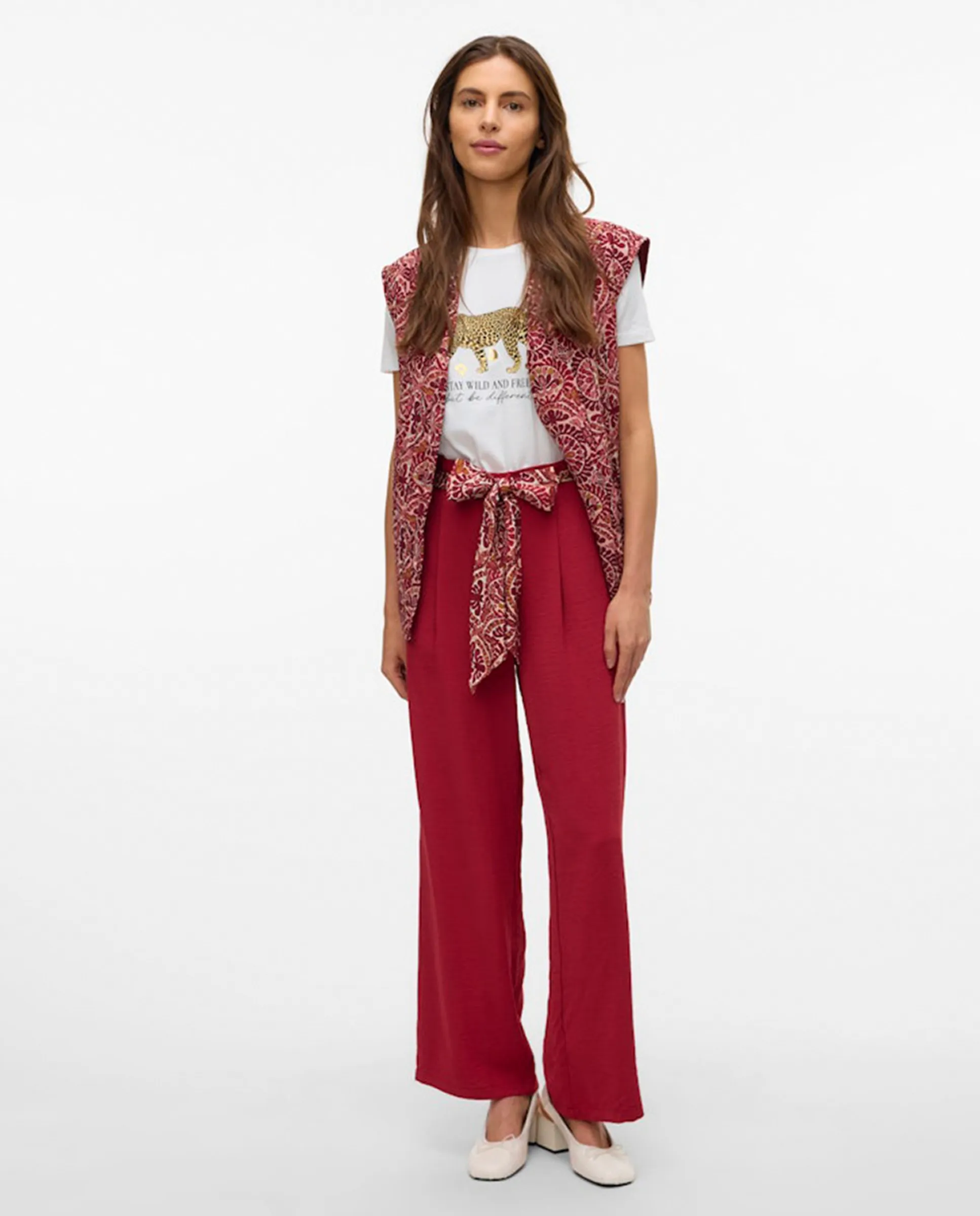 

Женские брюки-клёш с бантом Vero Moda, красный