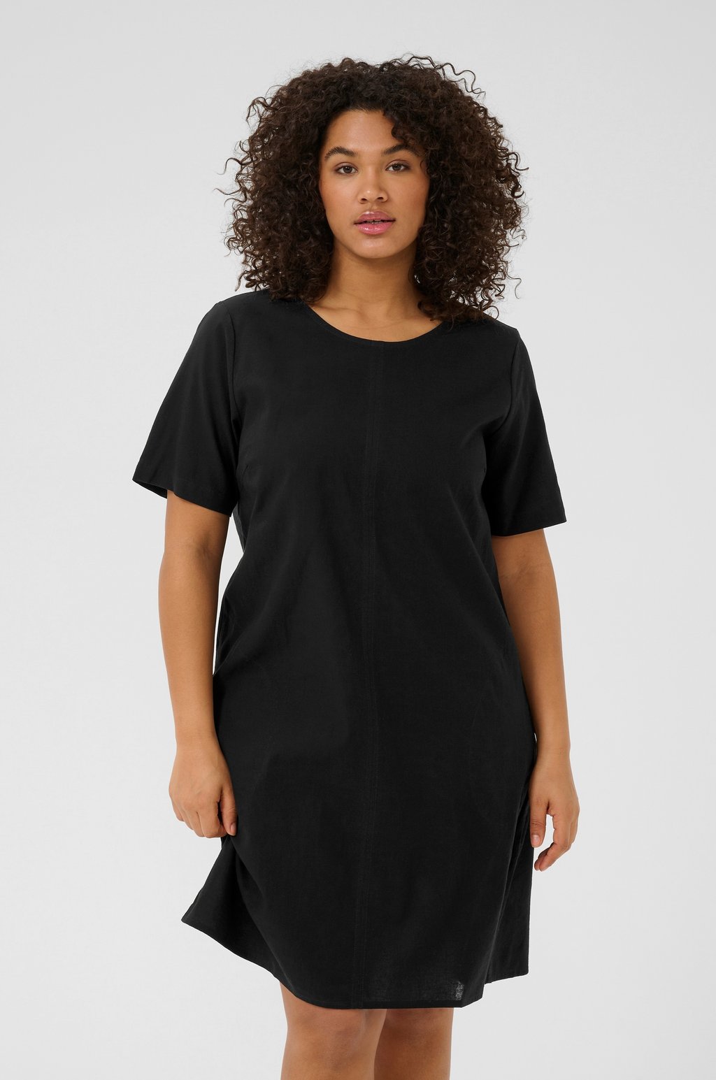 

Повседневное платье CURVE KCBELLA MAY Kaffe Curve, цвет Black Deep