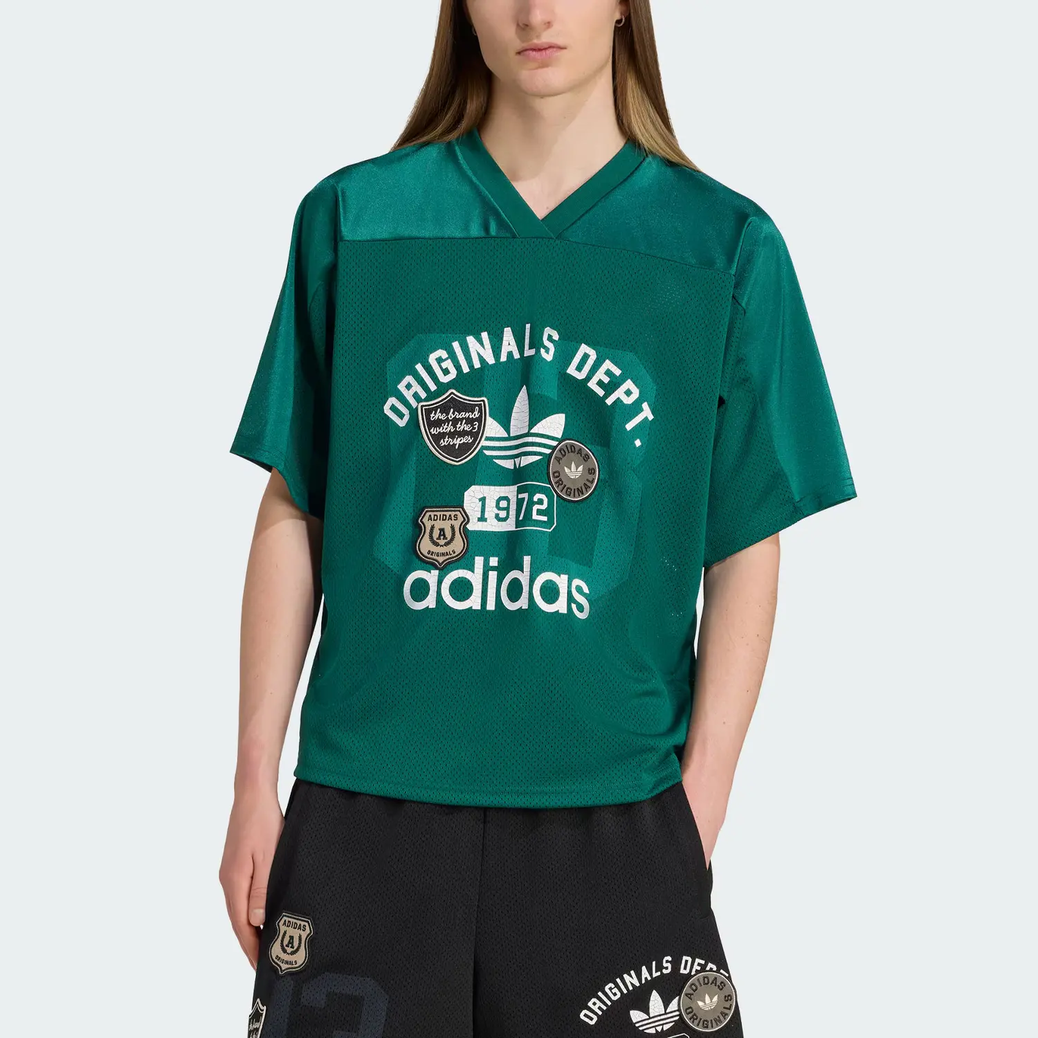 Футболка Adidas с V-образным вырезом Adidas Originals, зеленый — фото 3