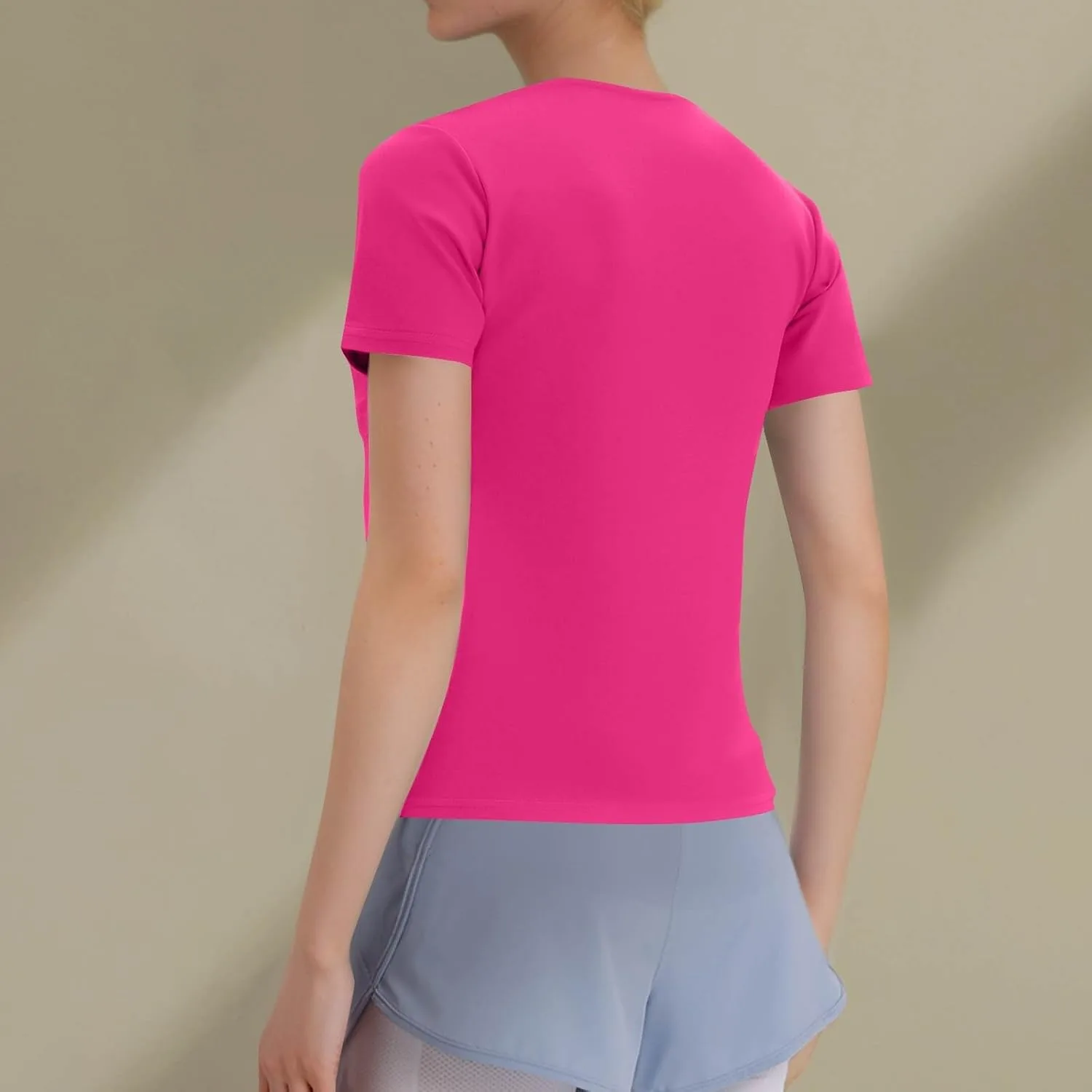 Футболка с коротким рукавом для женщин 2026 — фото 2
