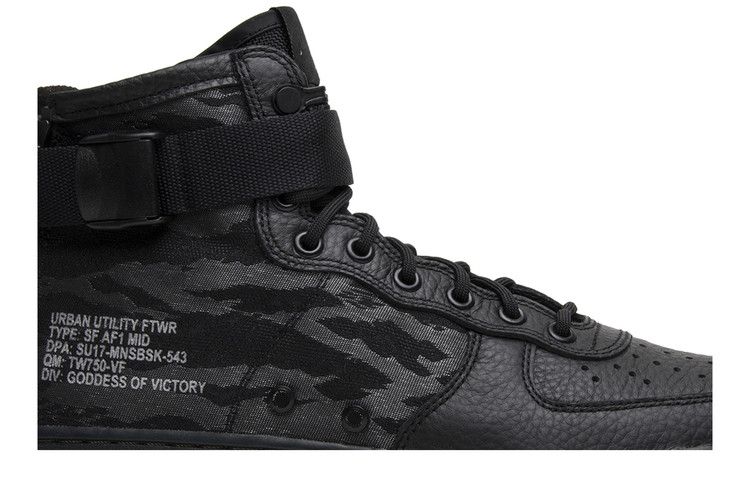 Кроссовки Nike SF Air Force 1 Mid 'Tiger Camo', черный — фото 3
