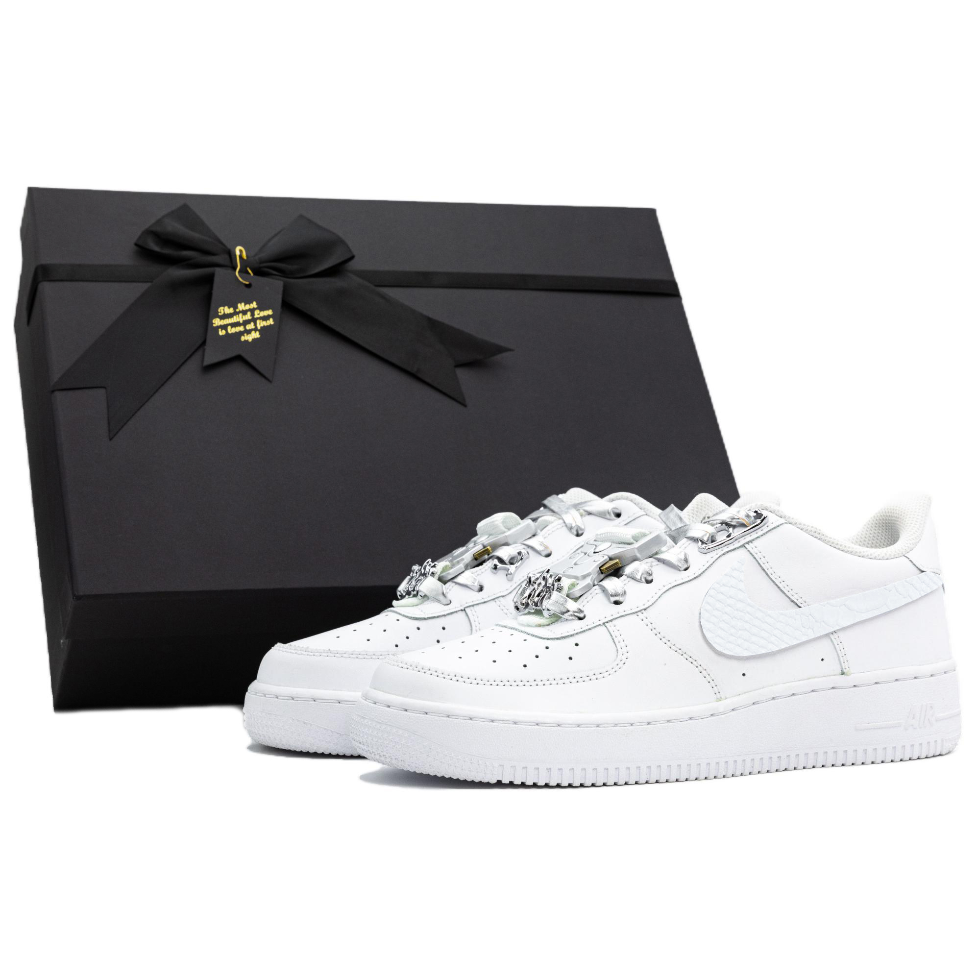

Nike В комплект входят кроссовки Air Force 1 Frosty Scale Obsidian с противоскользящим износостойким низким верхом для скейтборда, белые, мужские