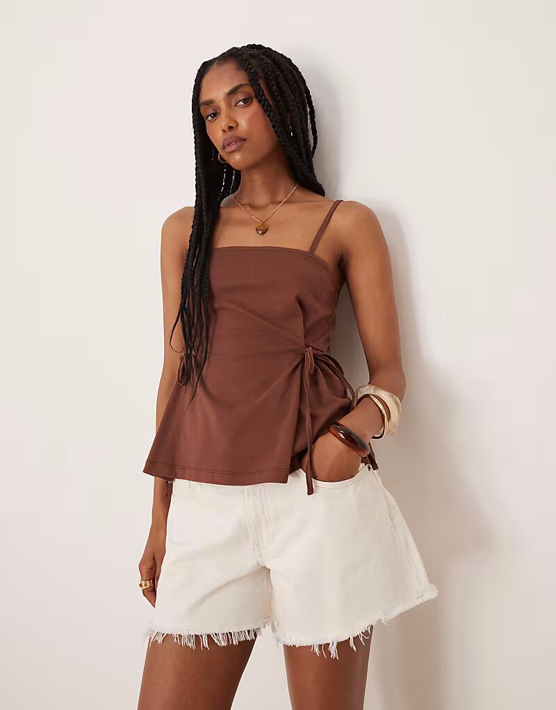 

Майка-топ с завязками по бокам ASOS DESIGN коричневого цвета