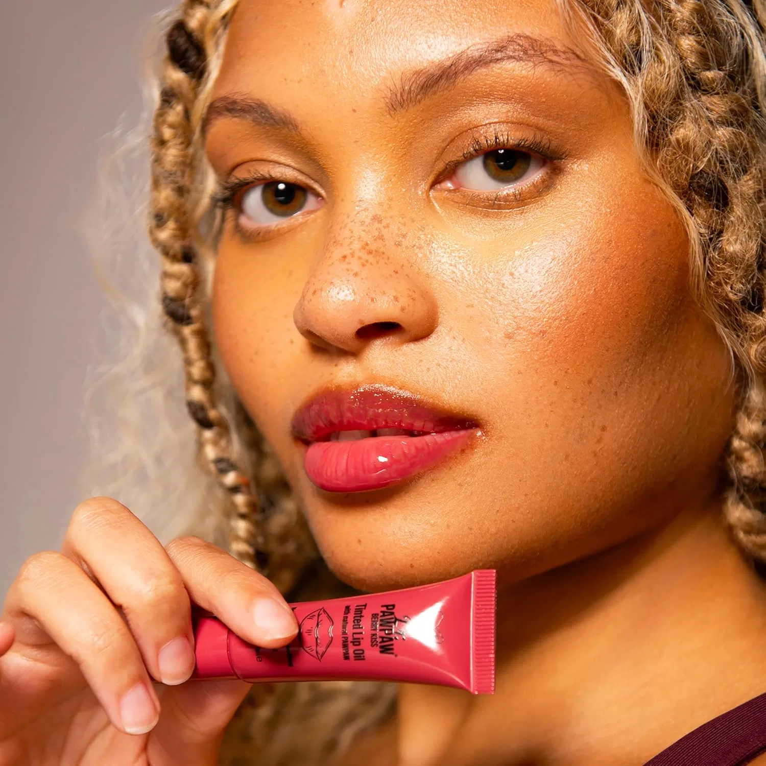 Масло для губ Dr. PAWPAW Ust Berry Kiss Oil с оттенком, 8 мл Dr. Pawpaw Original Balm — фото 3
