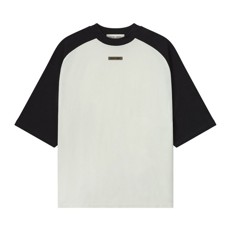 

Бейсбольная футболка Fear of God Essentials, цвет слоновая кость/черный