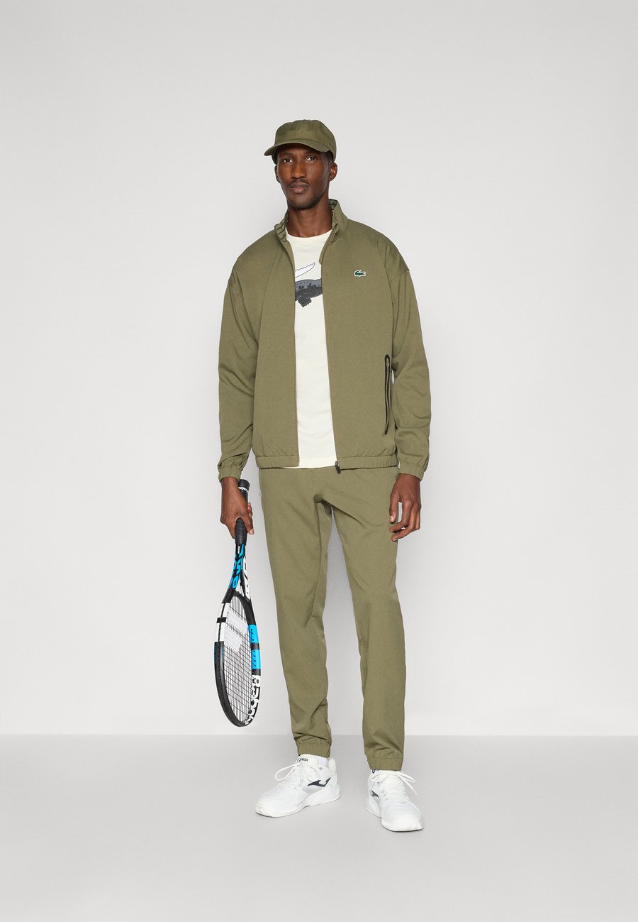 Спортивный костюм Lacoste Sport TRACKSUIT TOUR SET, Olive — фото 2