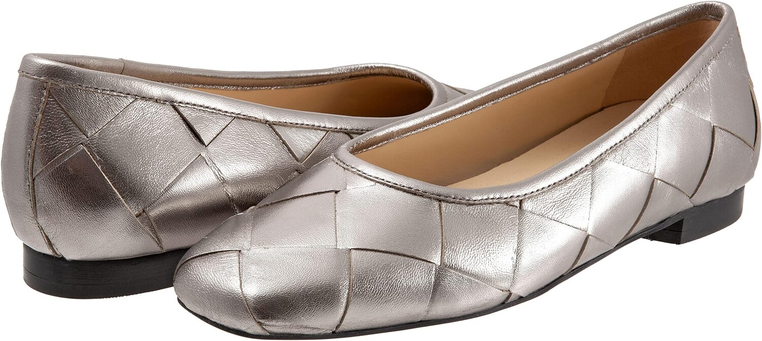 

Туфли на плоской подошве Trotters Hanny, цвет Pewter Metallic