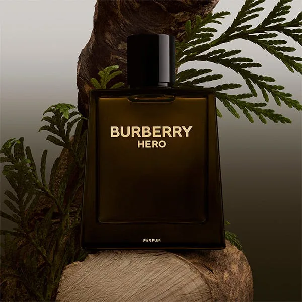 Парфюмерная вода для мужчин BURBERRY Hero Parfum — фото 3