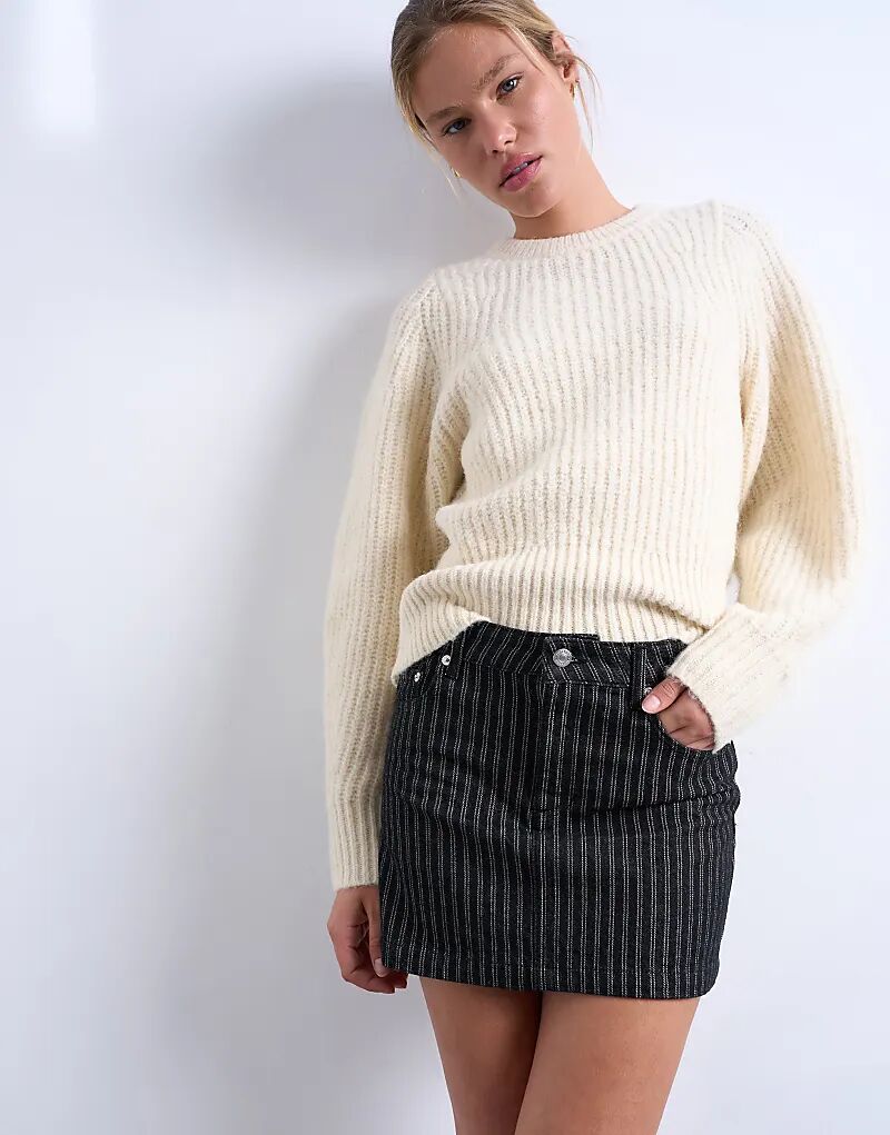 

Мини-юбка с ламбрекеном из денима Topshop в черную полоску