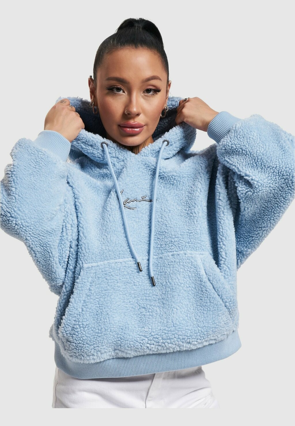 

Толстовка SIGNATURE Karl Kani, цвет light blue
