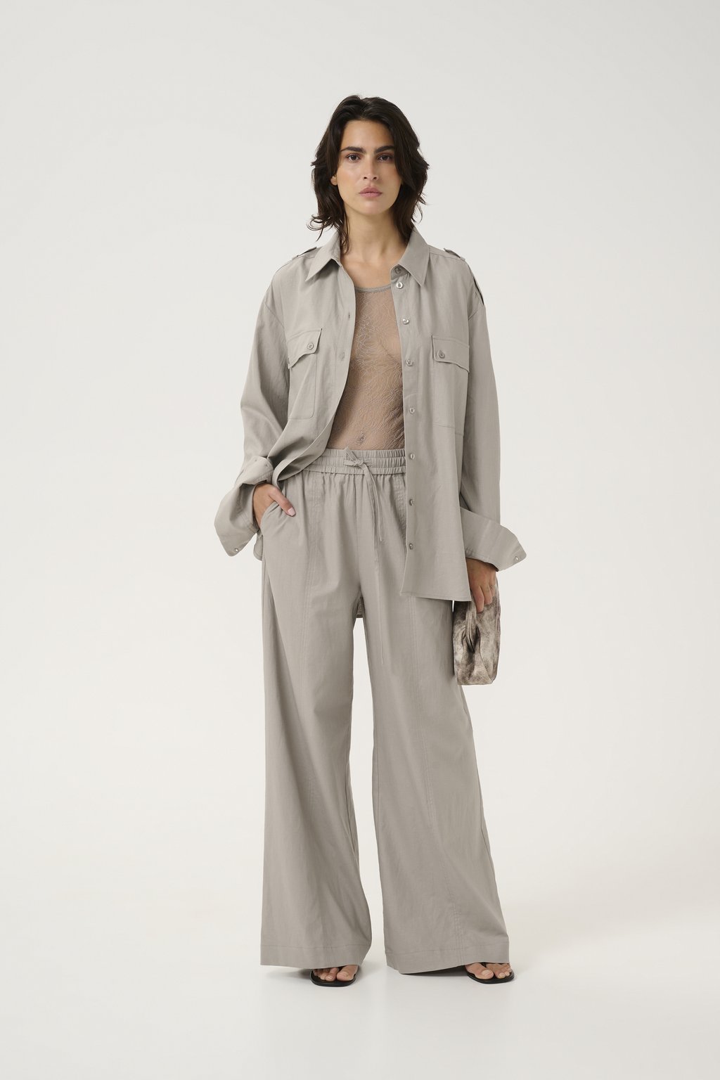 

Брюки LIANE PANTS Gestuz, серо-коричневый