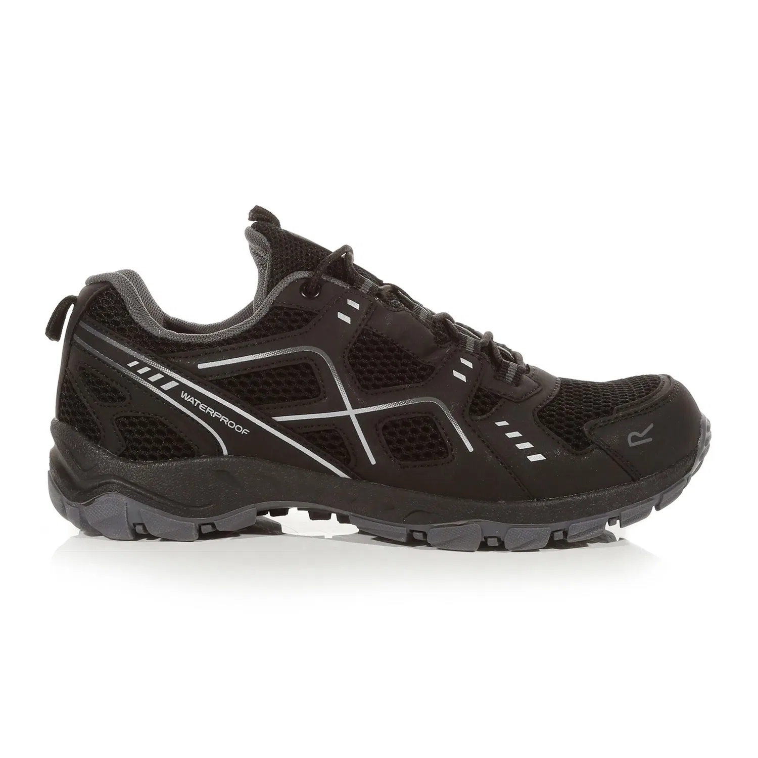Треккинговые ботинки Regatta Vendeavour Low Waterproof, черный