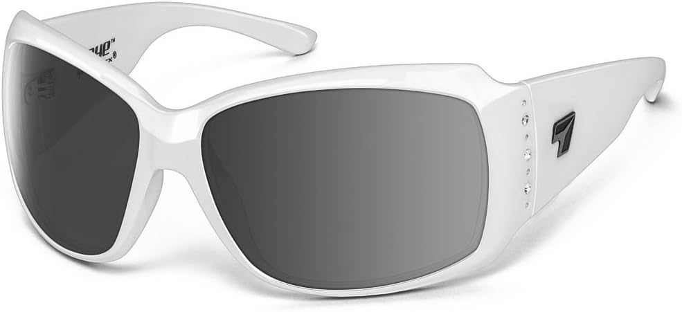 

Солнцезащитные очки 7eye by Panoptx Natasha | Женские солнцезащитные очки с полной оправой - Ледниково-белый цвет, фотохромные линзы от прозрачных до серых, один размер 7 EYE, White