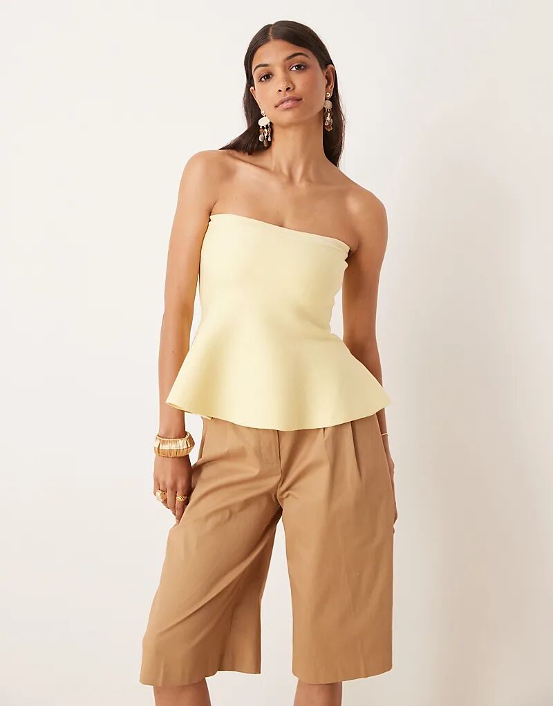 

Удлиненный трикотажный топ-бандо ASOS DESIGN со структурированным подолом цвета пахты