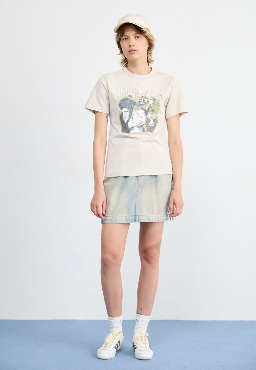 Футболка Adidas Originals BUFFY TEE, Alumina/Beige — фото 2