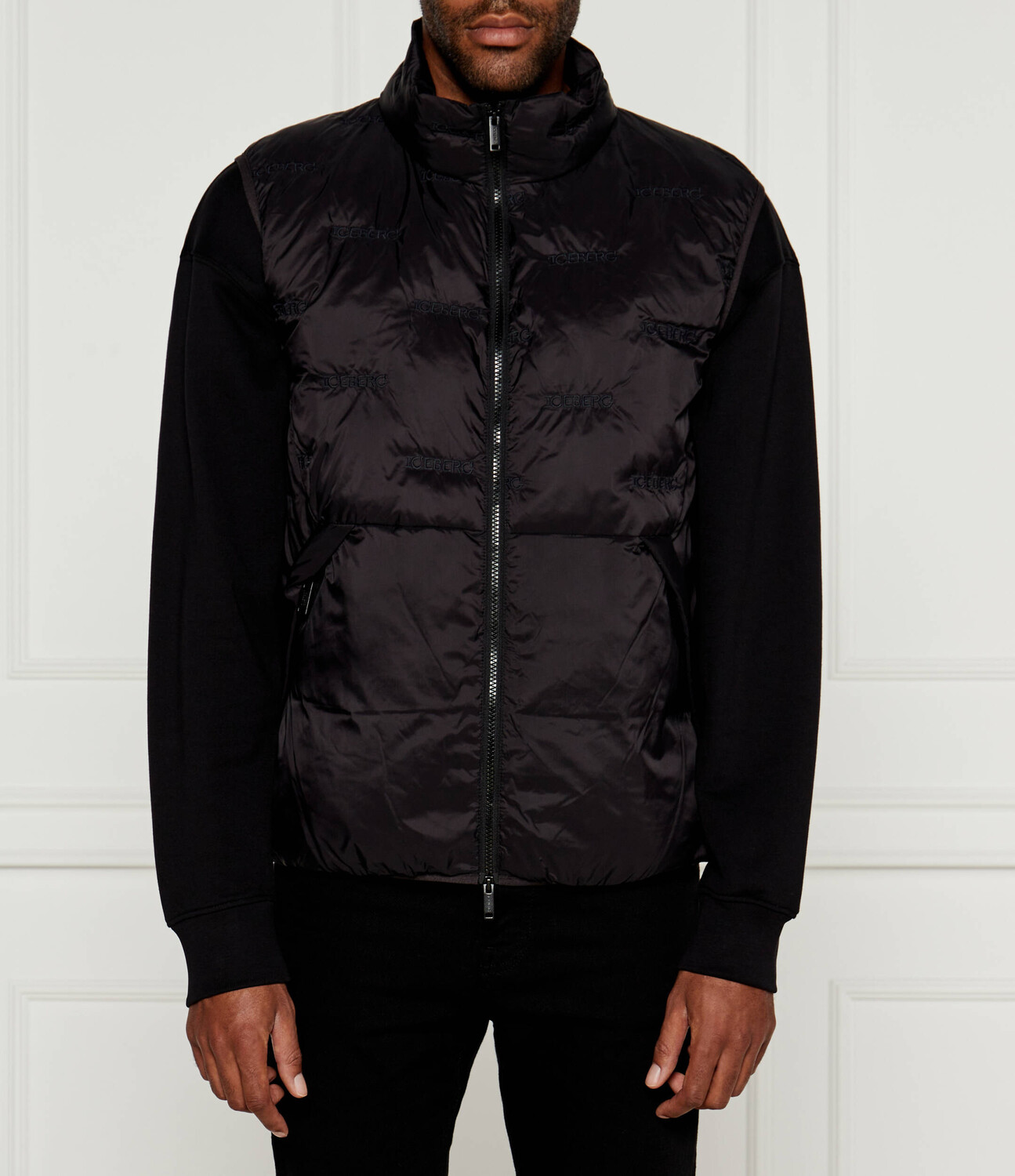 

Куртка Iceberg Regular Fit, черный