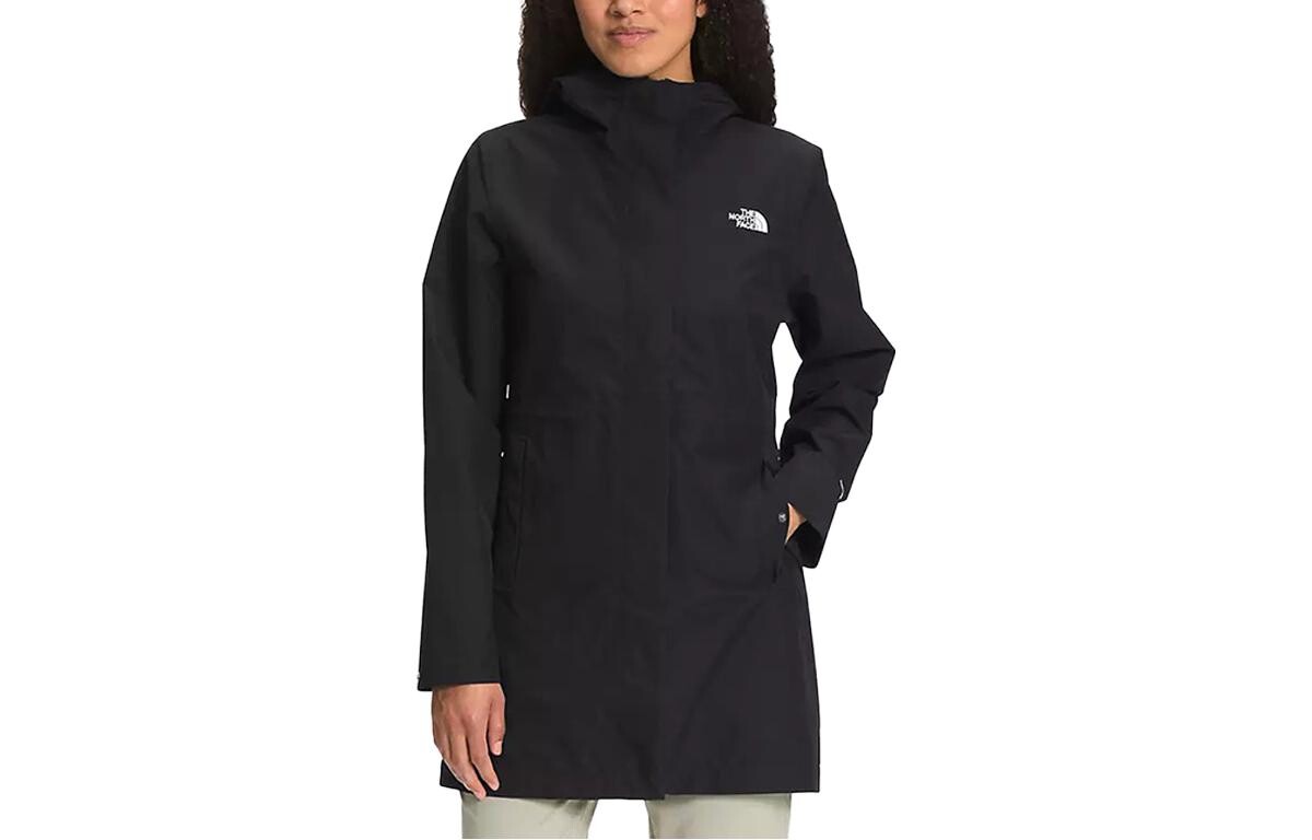 

THE NORTH FACE Женская куртка, цвет Black