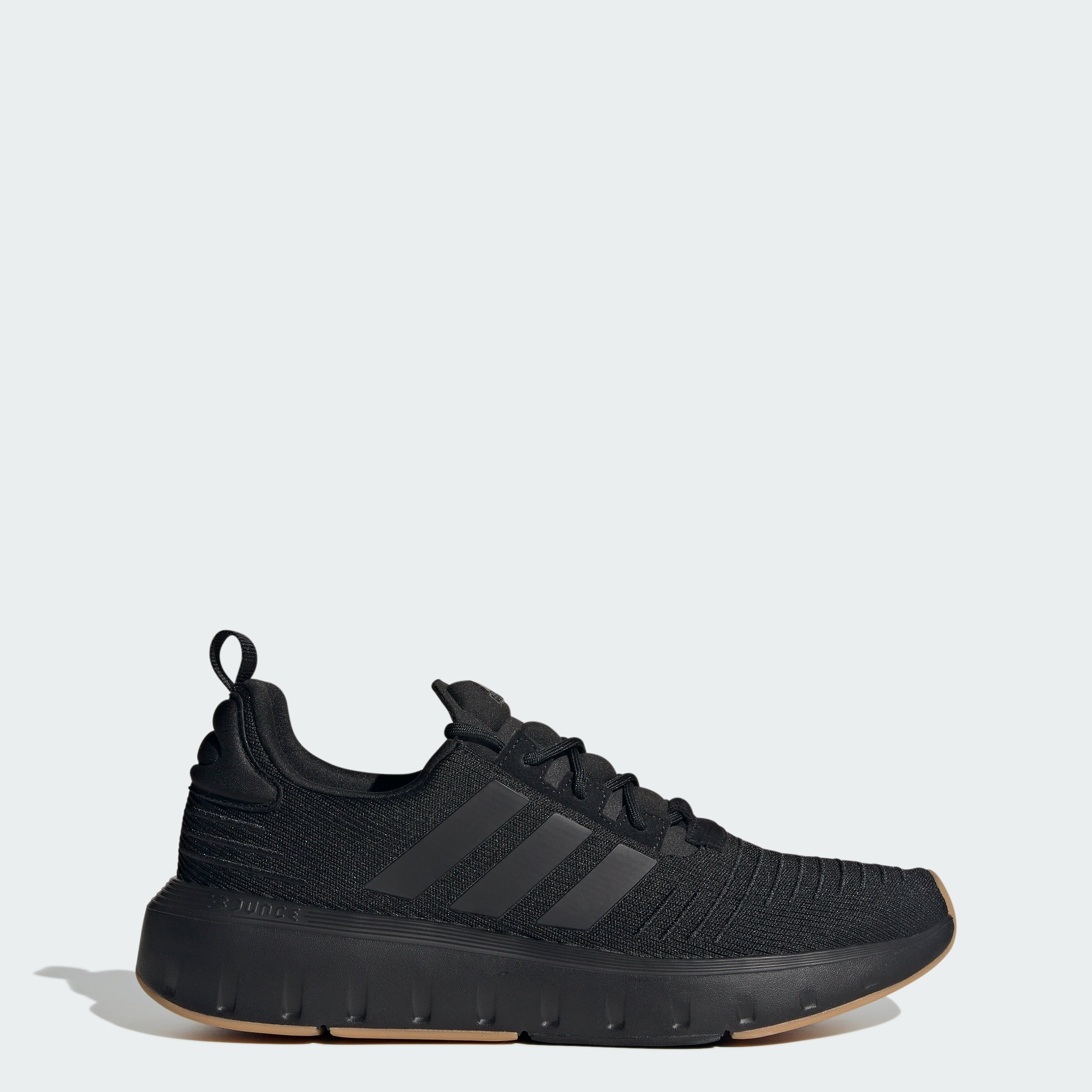 

Мужские кроссовки adidas Swift Run, цвет core black / core black / gum