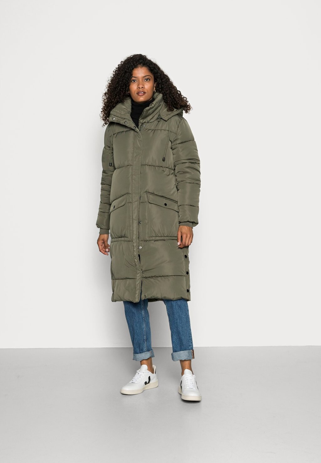 

Зимняя куртка Anika Outerwear Kaffe, хаки