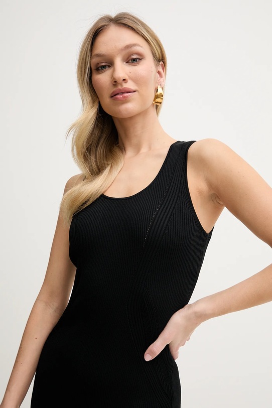 

Платье Armani Exchange, черный