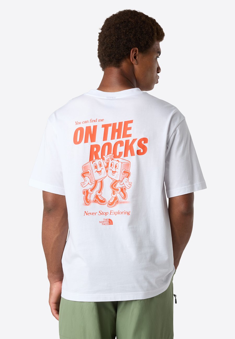 

Футболка The North Face M WEEKEND ROCKIN OVERSIZED SS TEE, Tnf White Mandarin Red/White