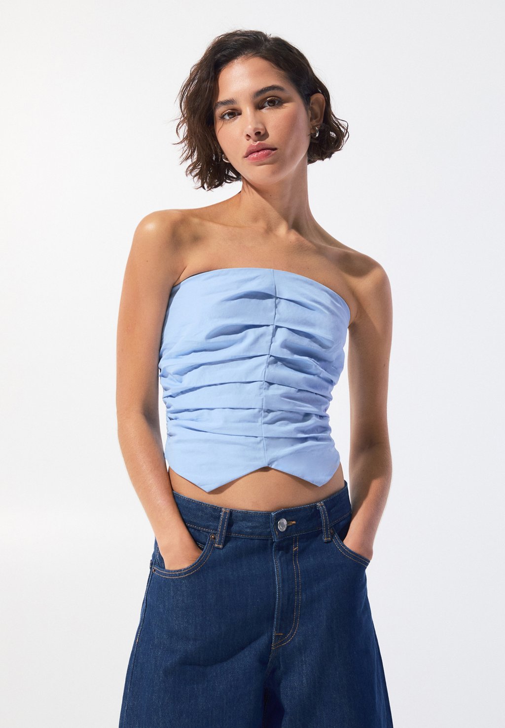 

Топ STRAPLESS-INSPIRED PULL&BEAR, светло-голубой