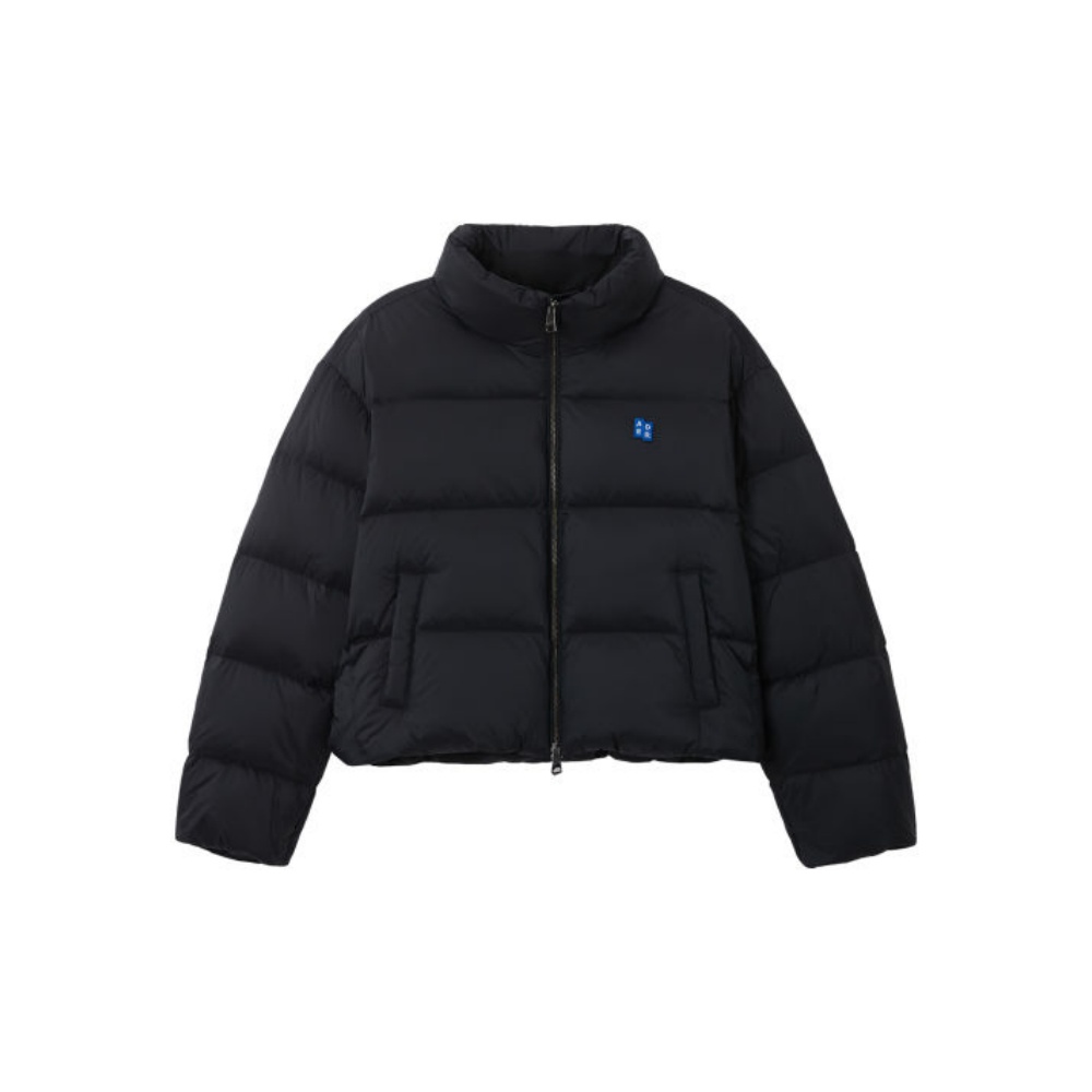 

ADER ERROR Пуховик Women's Black с воротником-стойкой, умеренно объемный