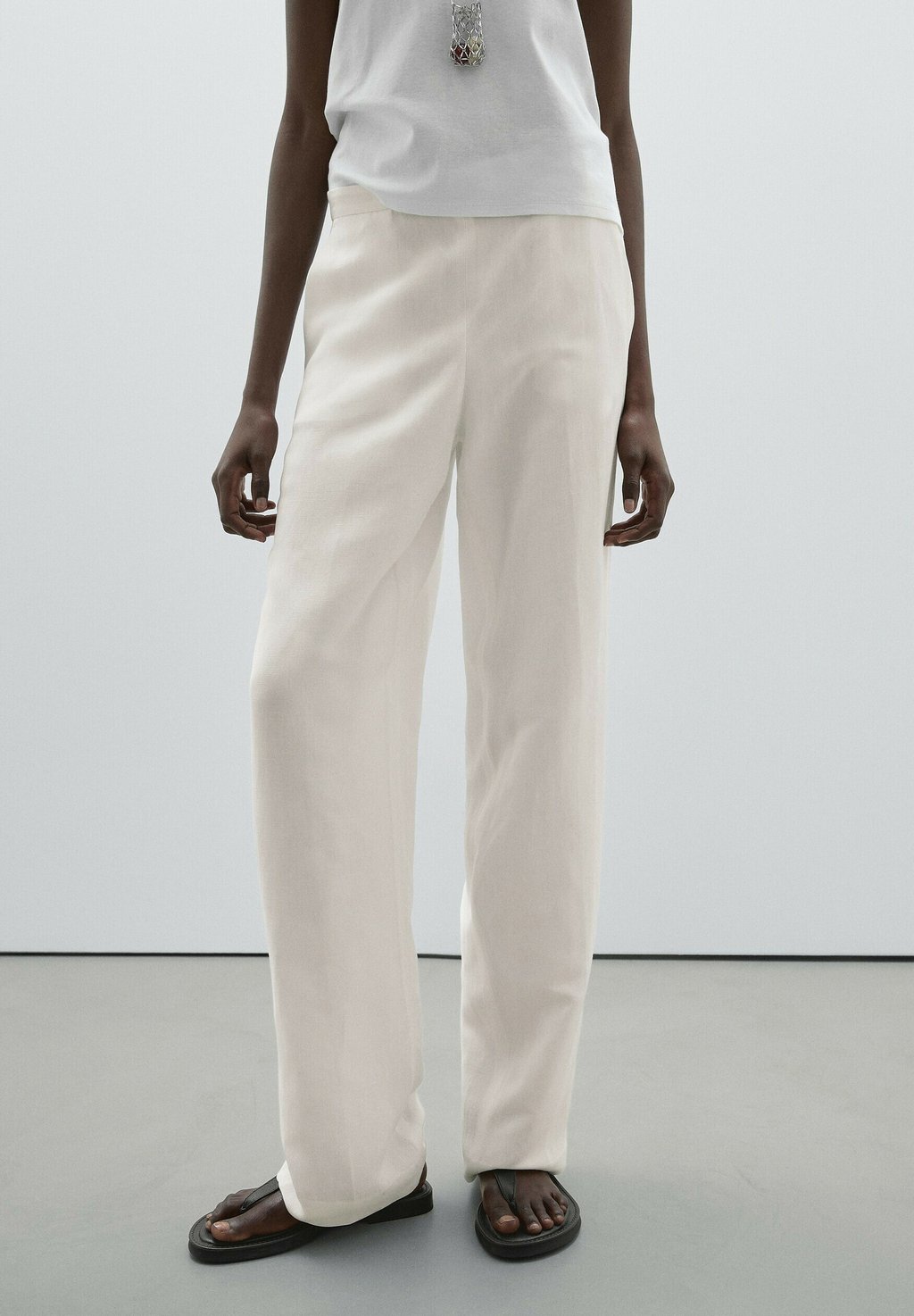 

Брюки WITH A CLEAN DESIGN Massimo Dutti, бежевый