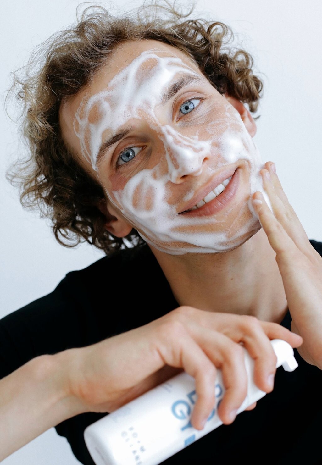 

Средства для очищения лица LOGY DETOXIFYING AND CLEANSING FACE FOAM IDO LAB, цвет weiss