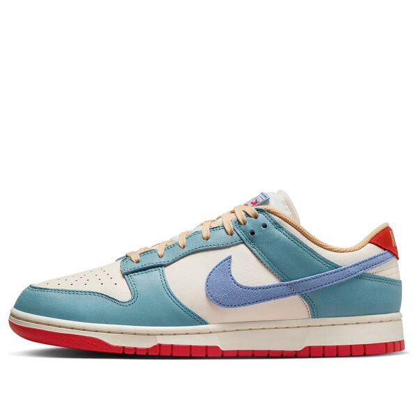 

Кроссовки данк лоу Nike, белый