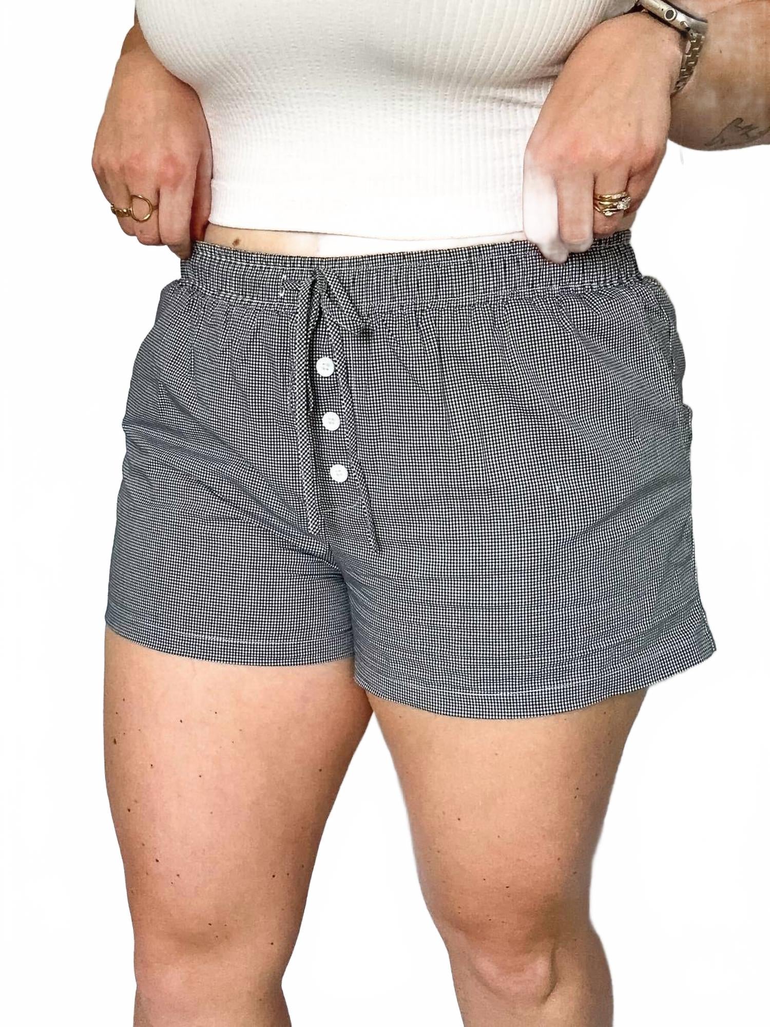 

Женские пляжные клетчатые шорты черные LE LIS