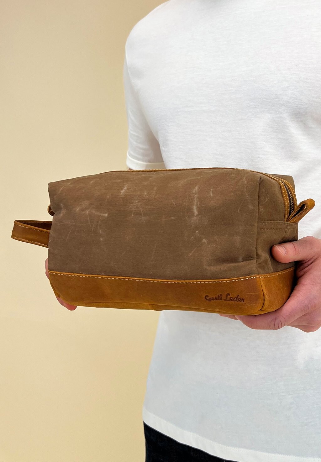 

Косметичка Gusti Leder
