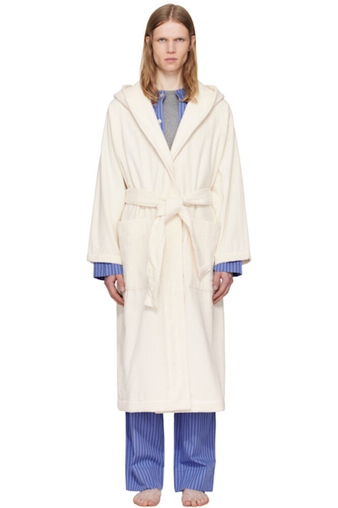 

Махровый халат с капюшоном цвета «Off-White» Tekla