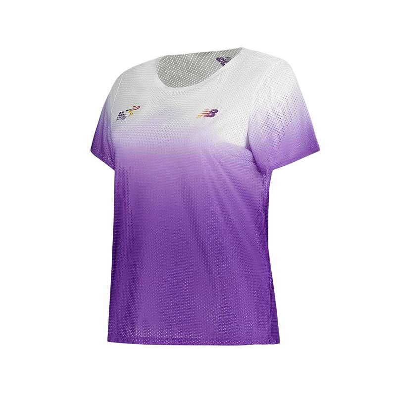 

New Balance Футболка женская фиолетовая/белая