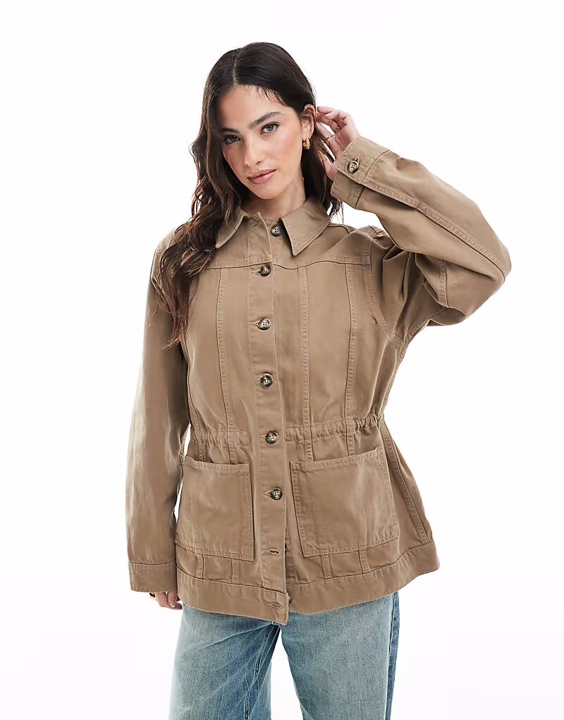 

Джинсовая куртка ASOS DESIGN с поясом из мануки