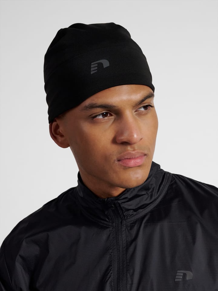 

Шапка Newline, черный