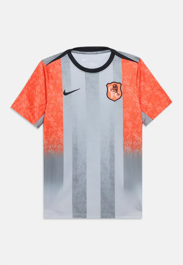 Футболка унисекс chelsea cfc Nike Performance, Wolf Grey/Turf Orange/Pitch Blue — фото 3