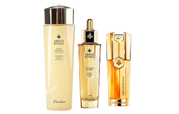 Набор из 3 восстанавливающих сывороток Imperial Bee Essence Restorative Essence Water с двойным эффектом для ухода за кожей, против морщин и старения Guerlain, emperor bee lifting & firming skin care 3-piece set 150ml (3.0 restoring honey) — фото 3