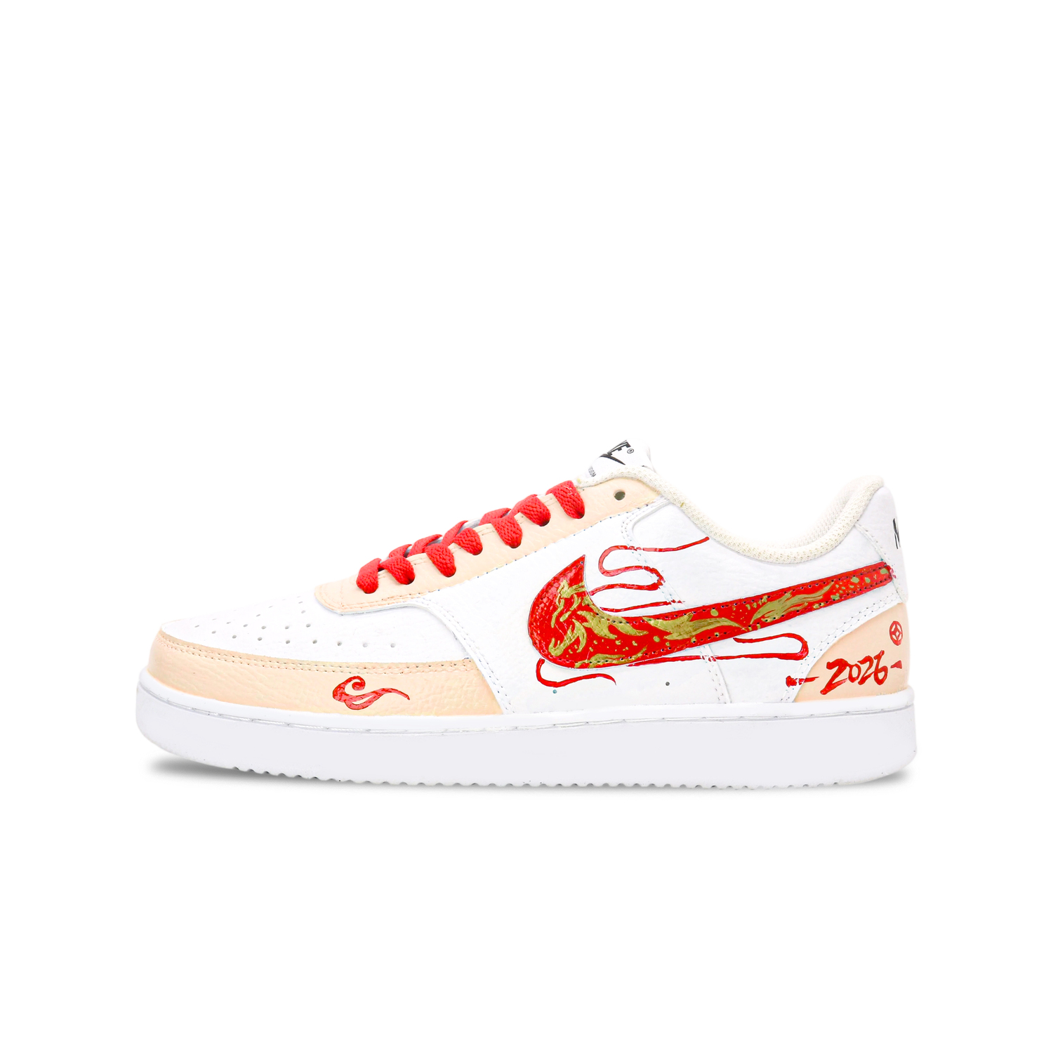 

Nike Мужские легкие и дышащие низкие скейтборд-кроссовки Court Vision 1 Lead The Charge, белый, красные и золотые