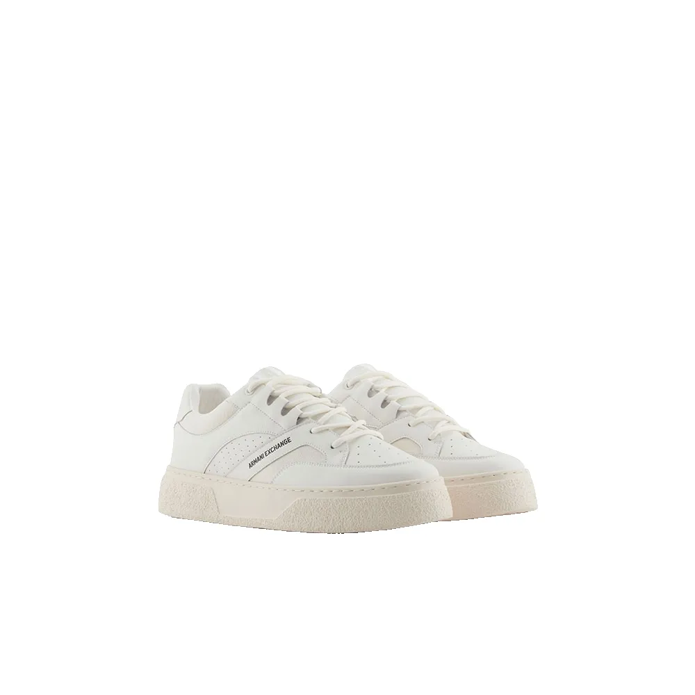 

Кроссовки Armani Exchange XUX260_XV954, белый