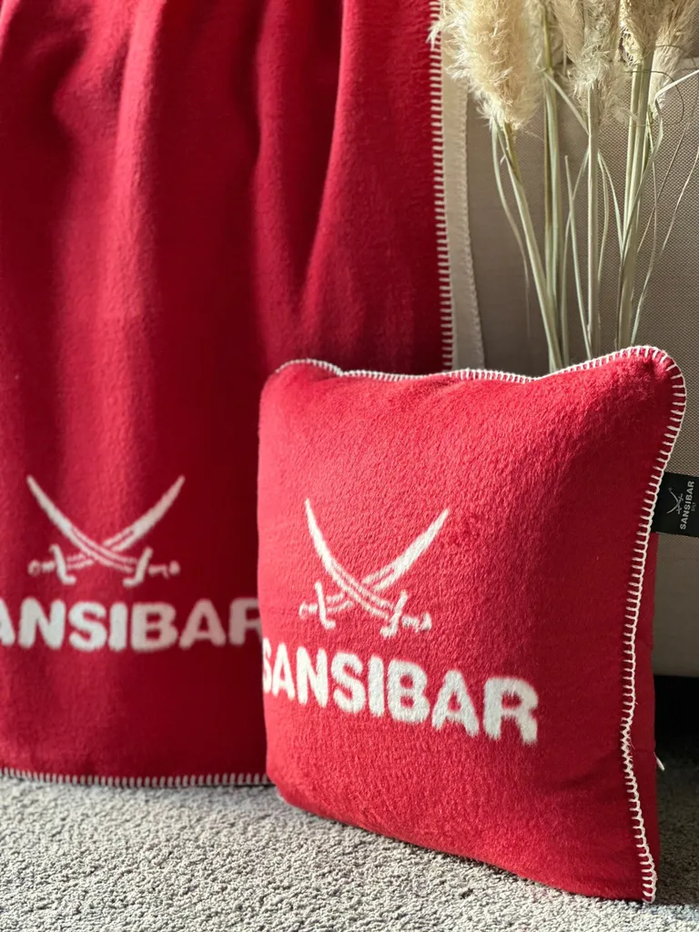 

Чехол на подушку Sansibar, красный