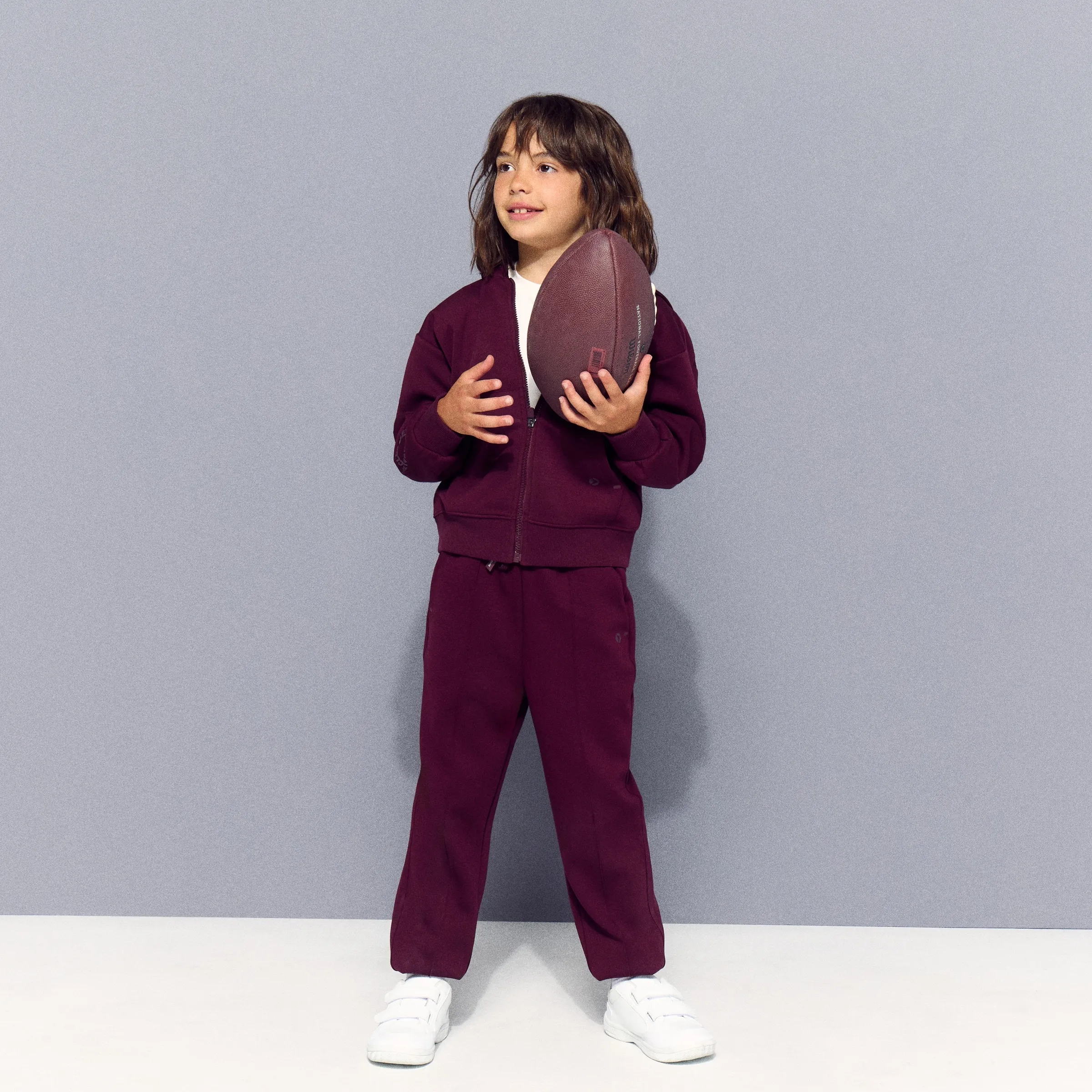 

Длинные спортивно-повседневные брюки из вискозы для девочки Boomerang, зеленый