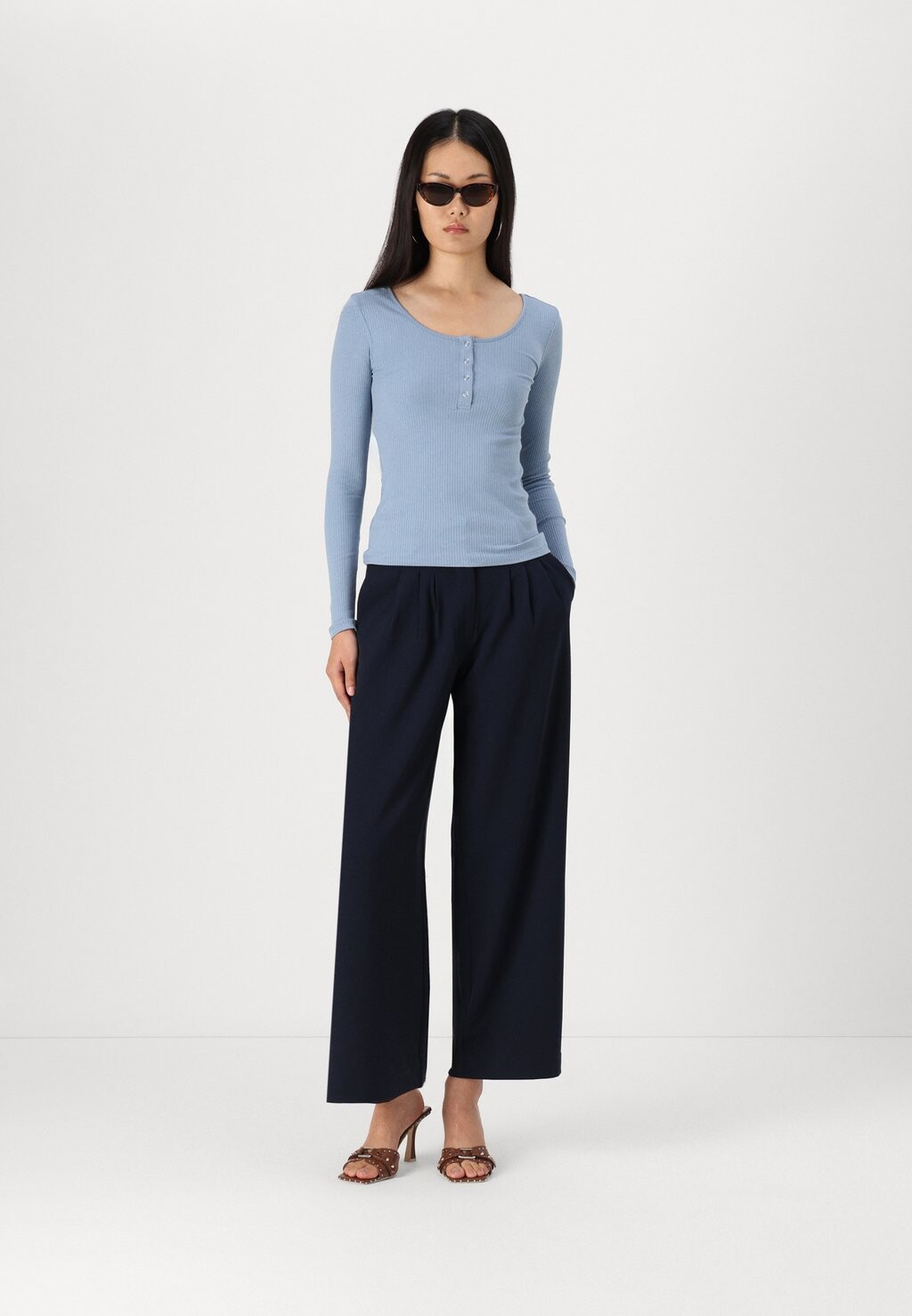 

Брюки SLFLIVA WIDE PANT Selected Femme, темно-синий