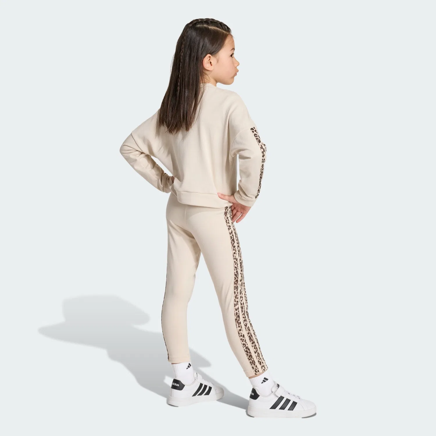 Спортивный костюм Adidas Sportswear в цвете Kitt — фото 3