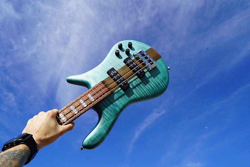 

Басс гитара Spector Euro 4 RST - Turquoise Tide Matte 4-String Electric Bass Guitar w/ Gig Bag